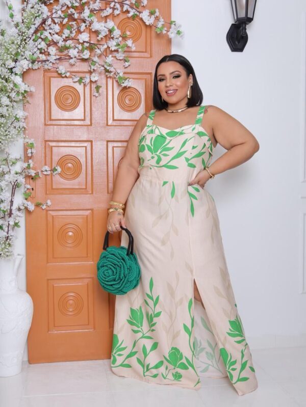 Vestido Longo Plus Size com Estampa Floral