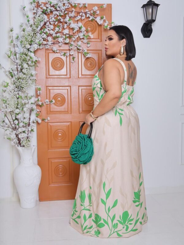 Vestido Longo Plus Size com Estampa Floral