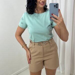 Blusa Verde Água com Bordado Floral