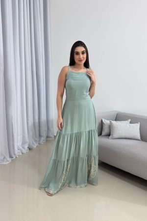 Vestido-Longo-Verde-Viscolinho-–-Alcas-Largas-e-Bordado-Floral-1.jpeg