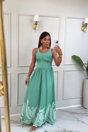 Vestido Longo Verde com Estampa Floral