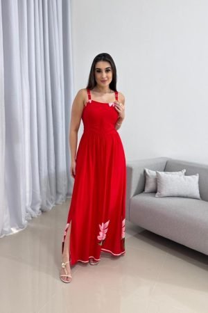 Vestido-Longo-Vermelho-Viscolinho-–-Floral-na-Barra-e-Fenda-Lateral-3.jpeg